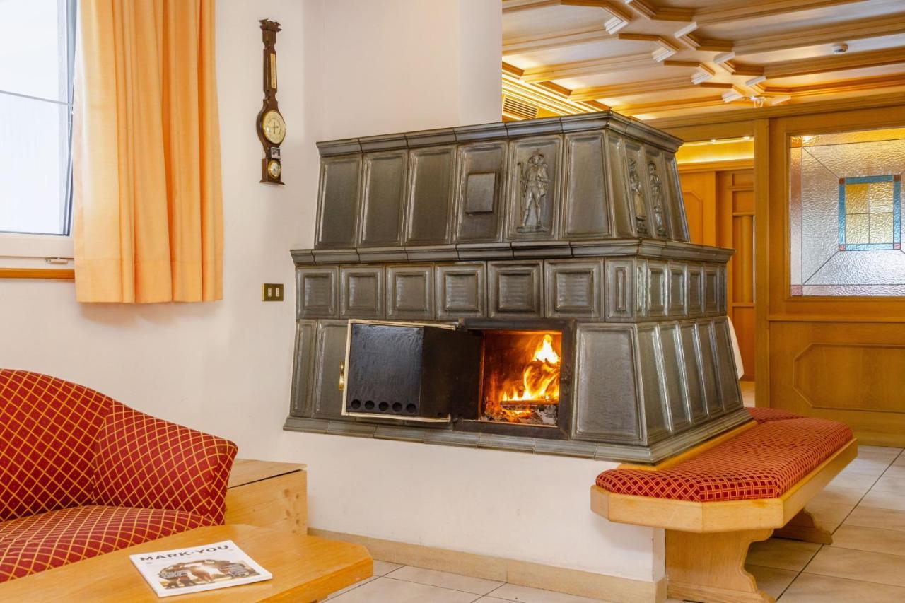 Hotel Ramon Кампітелло-ді-Фасса Екстер'єр фото