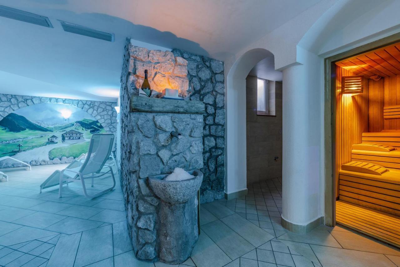 Hotel Ramon Кампітелло-ді-Фасса Екстер'єр фото