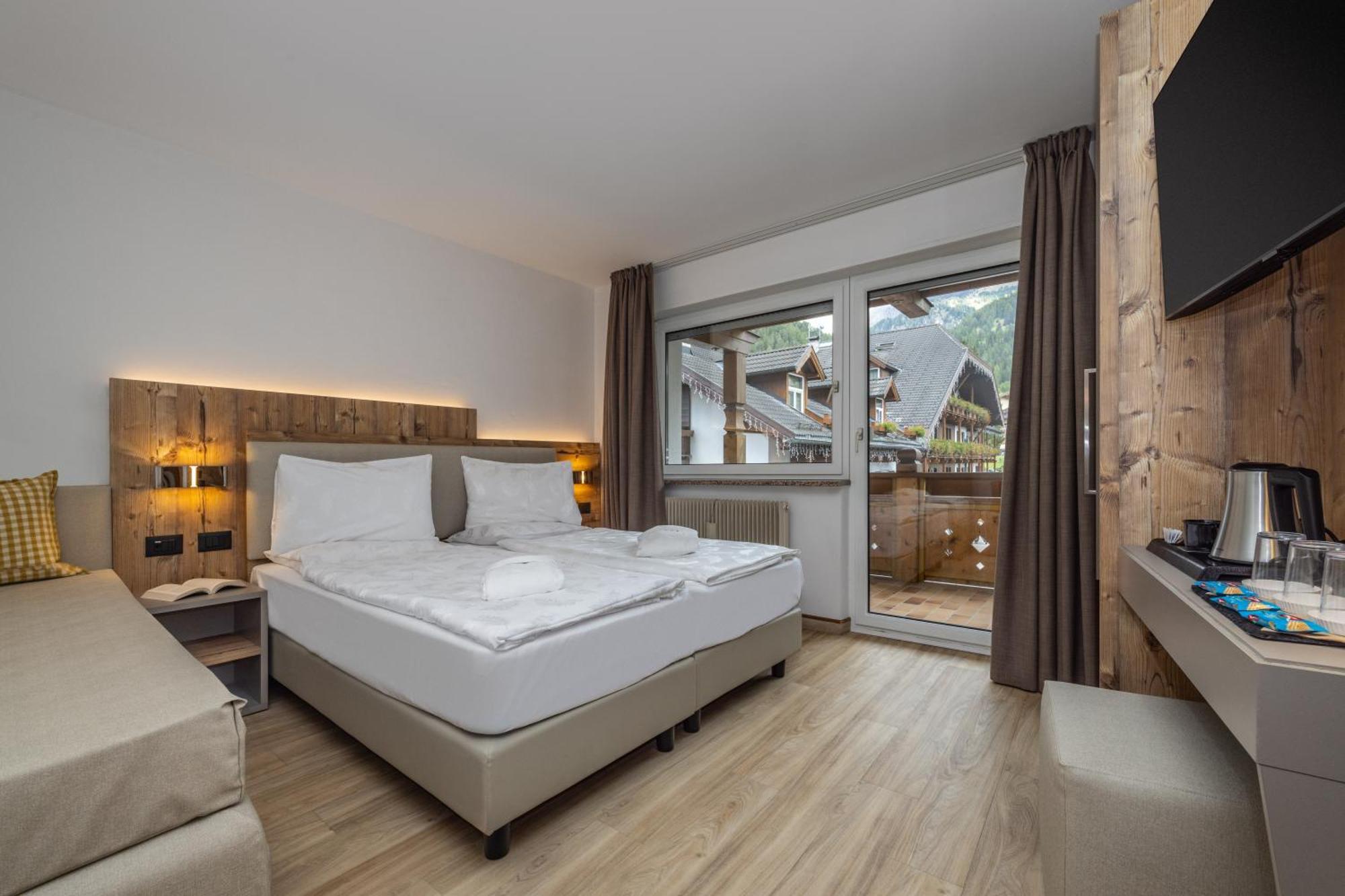 Hotel Ramon Кампітелло-ді-Фасса Екстер'єр фото