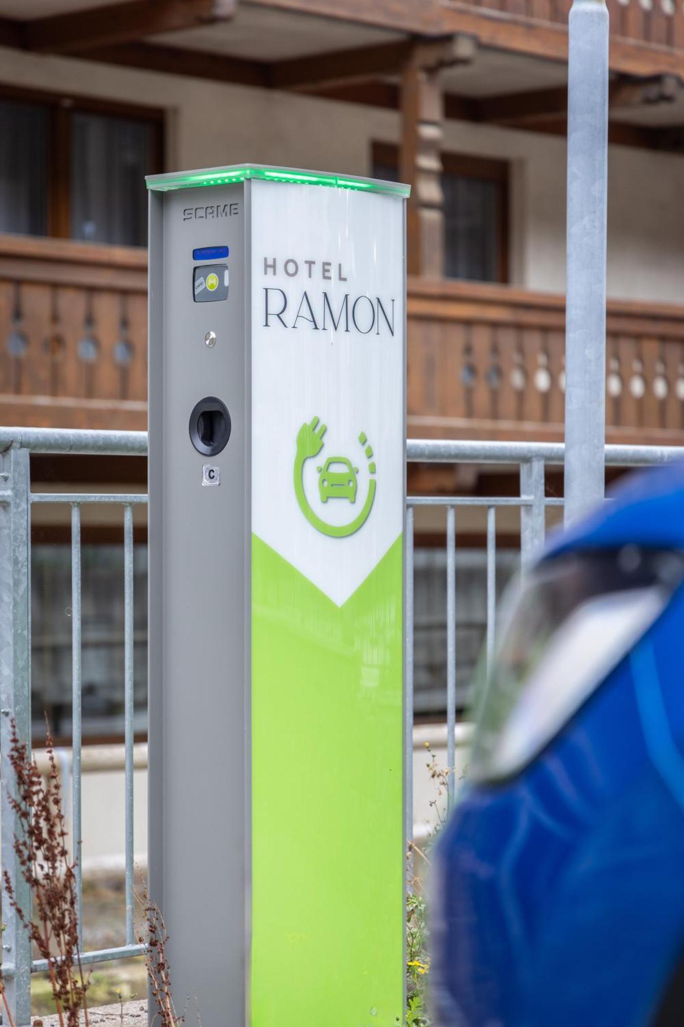 Hotel Ramon Кампітелло-ді-Фасса Екстер'єр фото